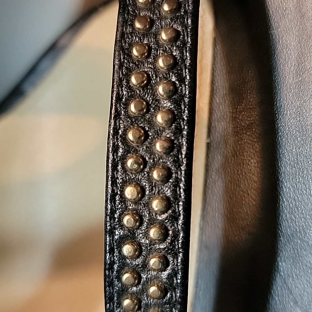 VIA Spiga ,black leather ,caged with gold studs , 37.5 . - Picture 9 of 11